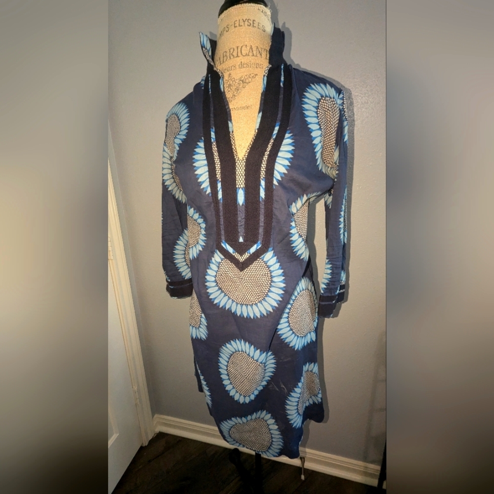 TORY BURCH SIZE 6